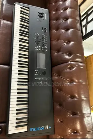 Complete 88 Key's Yamaha Keyboard Modx 8+ With Original Adaptor New O