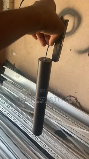 Magnetic Dropping Pendant Light