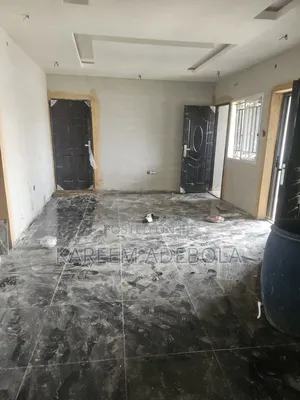 2bdrm Block of Flats in Good Will Estate, Berger for rent