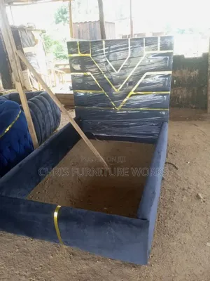 41⁄2 by 6ft Padded Bedframe Available for Pick-Up