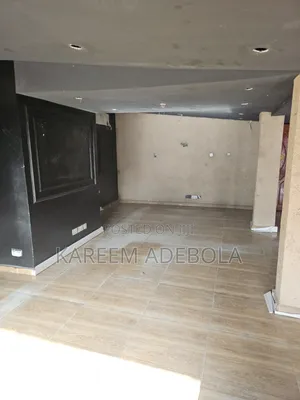 Warehouse At Ogunlana Surulere Lagos