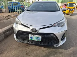 Toyota Corolla LE Eco 4dr Sedan (1.8L 4cyl CVT) 2016 Silver
