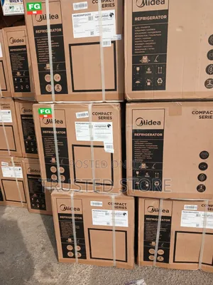 Midea Bedside Fridge