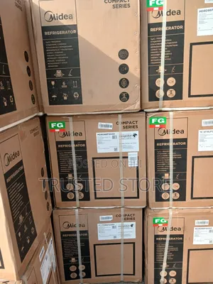 Midea Bedside Fridge