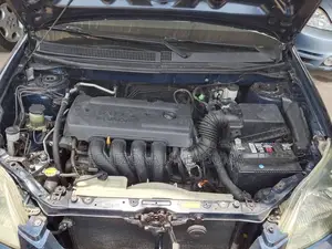 Toyota Matrix XR Hatchback FWD (1.8L 4cyl 4A) 2005 Blue