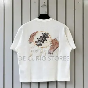 Derschutze Yasmin V4 Embroidered T-Shirt