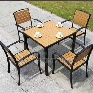 Best Quality Wooden Square Table With Chairs
