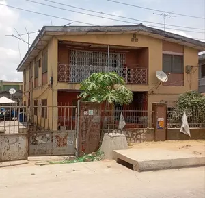 3bdrm Block of Flats in Ajelogo-Kosofe for sale