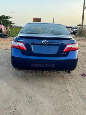 Toyota Camry XLE 4dr Sedan (2.4L 4cyl 5A) 2007 Blue