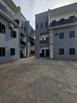 5bdrm Townhouse/Terrace in Gaduwa for sale