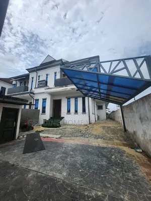 4bdrm Duplex in Thomas Estate for sale