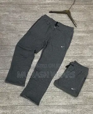 Nike Plain Joggers