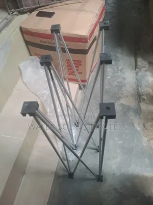 Three Leg Dj Stand