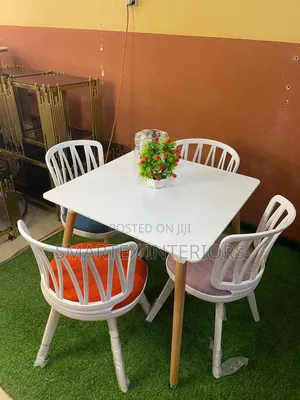 Best Quality Wooden Top Table With Chairs