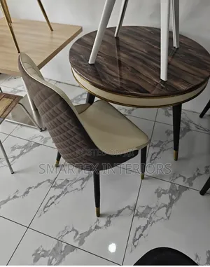 Noble Round Marble Top Dinning Table With 4 Chairs