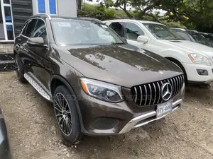 Mercedes-Benz GLC-Class 2017 Brown