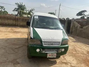 Suzuki APV Minibus 2008 Green