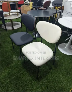 Best Quality Wooden Back Leather Dining Chair