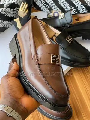 Givenchy Plain Leather Loafers