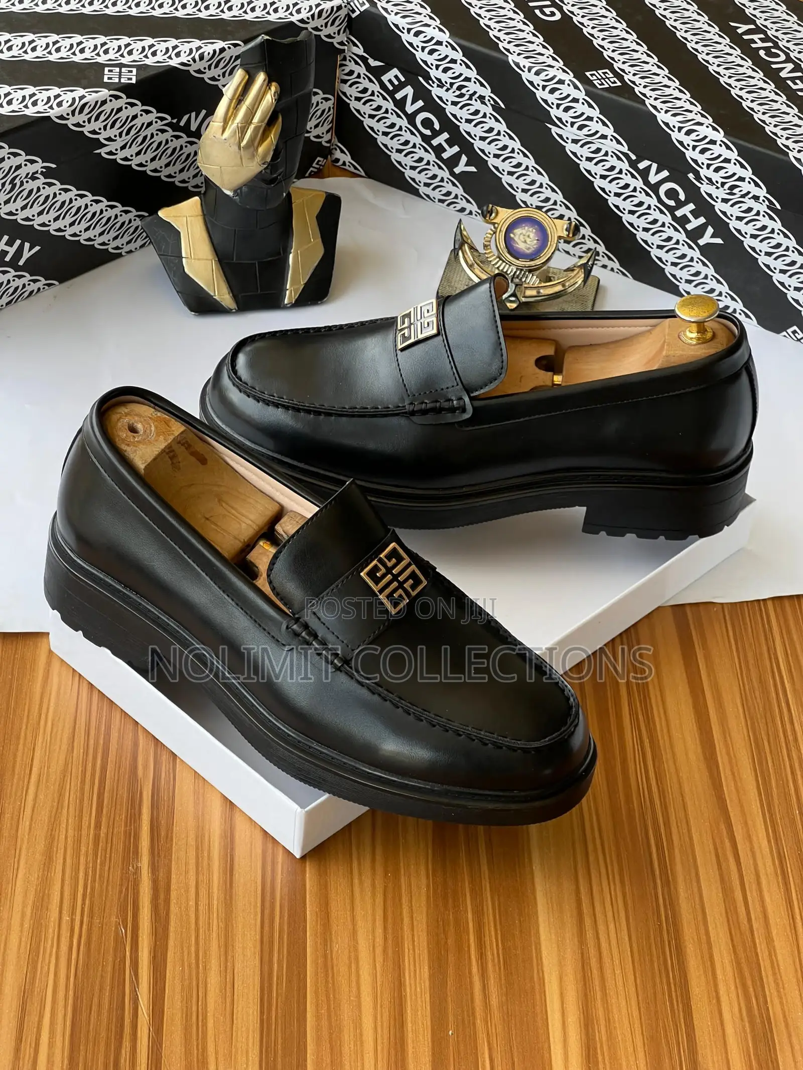 Givenchy Plain Leather Loafers