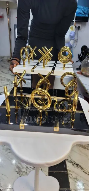 Luxury Metal Tic Tac Toe (Noughts Crosses)