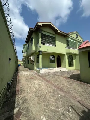 5bdrm Duplex in Lekki Phase One for rent