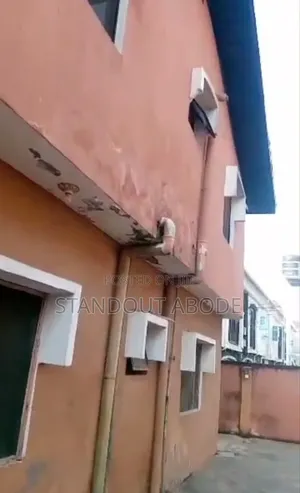 3bdrm Block of Flats in Ogunrobi Estate, Idimu for sale