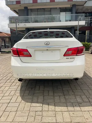 Lexus ES 350 2011 White