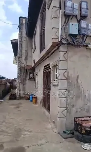7bdrm Block of Flats in Good Location, Governors Road for sale