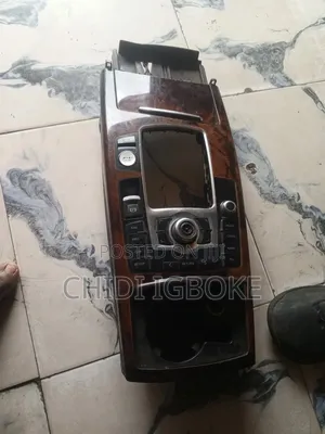 Audi A6 L Radio Control