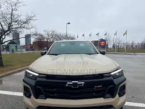 Chevrolet Colorado 2024 Beige