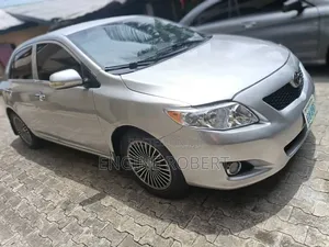 Toyota Corolla 2009 Silver