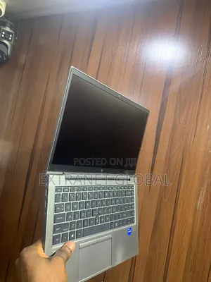 Laptop HP ZBook Firefly G8 32GB Intel Core i7 SSD 512GB