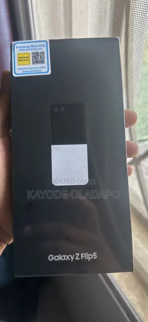 New Samsung Galaxy Z Flip4 256 GB Black