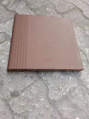 Vietnam Step/Swimming Anti-Slip Edge Tile Used for Stair Edges.