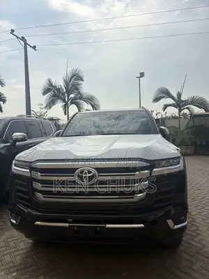 Toyota Land Cruiser 2025 Black