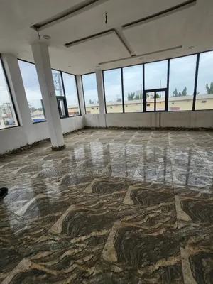 Shop Showroom for Rent at VGC in a Busy Place