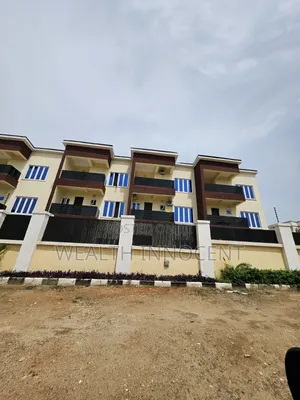 4bdrm Duplex in Gaduwa for rent
