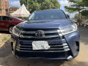 Toyota Highlander 2016 Blue