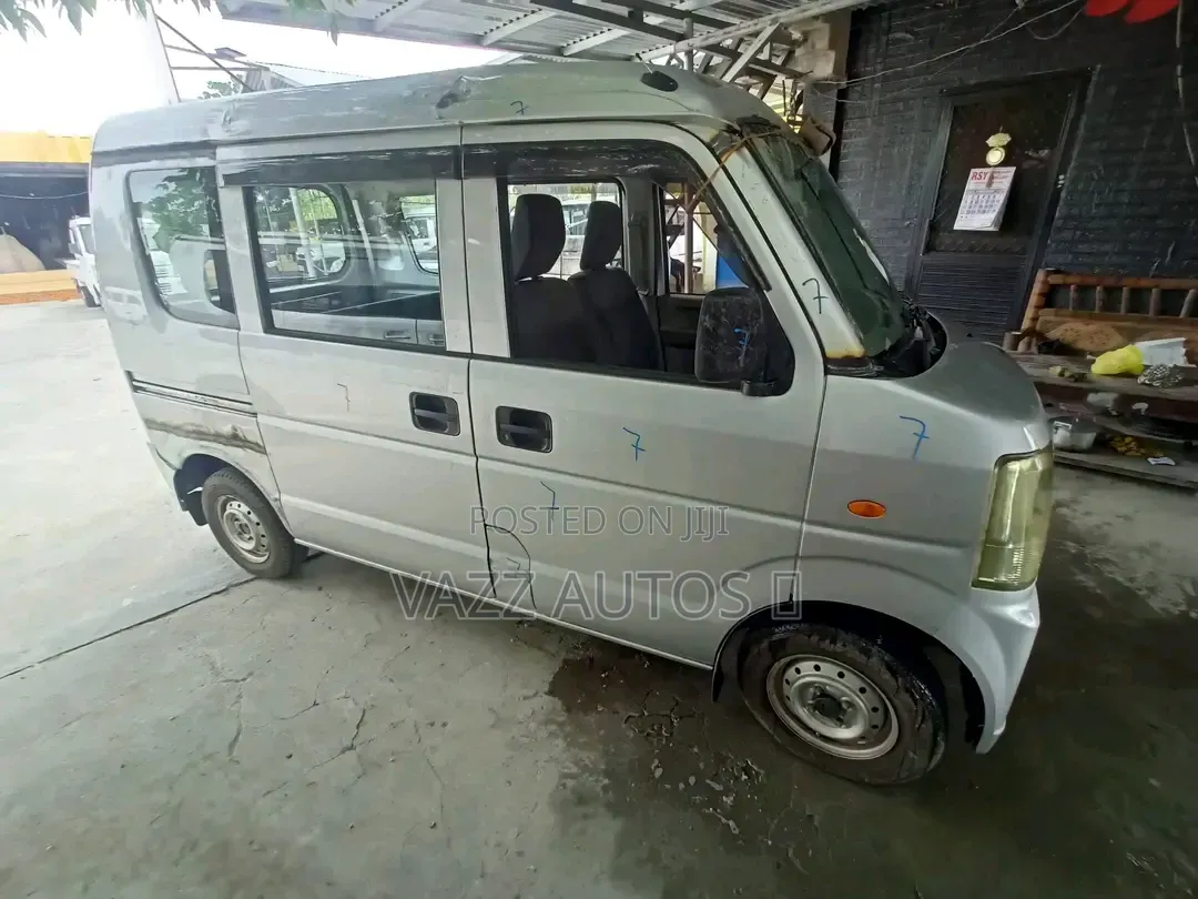 Suzuki Every 2008 White