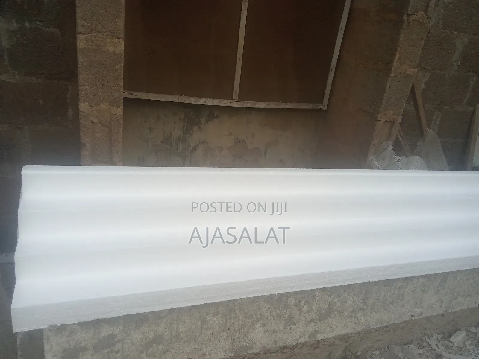 Polystyrene Bord and Parapet