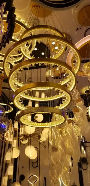 Luxurious Setting Room Chandelier