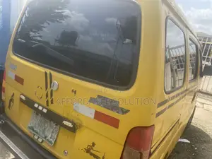 Suzuki Every 2002 Yellow