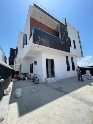 5bdrm Duplex in Ikota for sale