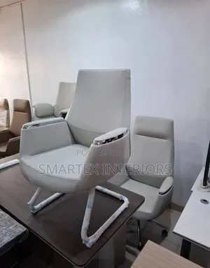 Imported Executive Leather Visitors Office Chair