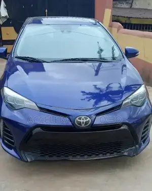 Toyota Corolla SE (1.8L 4cyl 6M) 2018 Blue