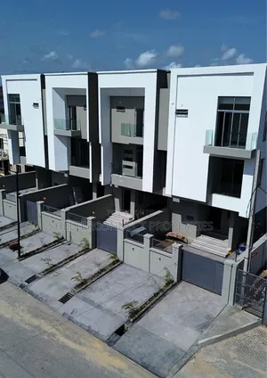 3bdrm Duplex in Lekki Phase 1 for sale