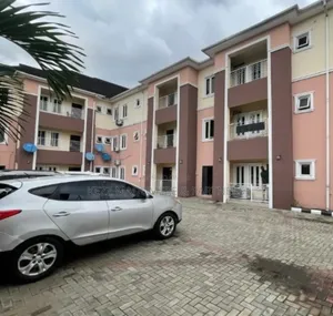 3bdrm Block of Flats in Off Stadium Road, Elekahia for rent