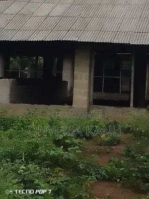 Pen Houses, Fish Ponds to Let