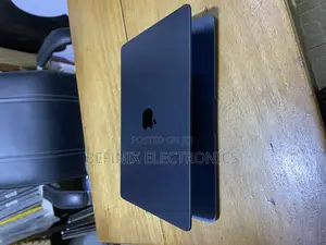 Laptop Apple MacBook Air 2025 M4 13-inch 24GB Apple M4 SSD 512GB